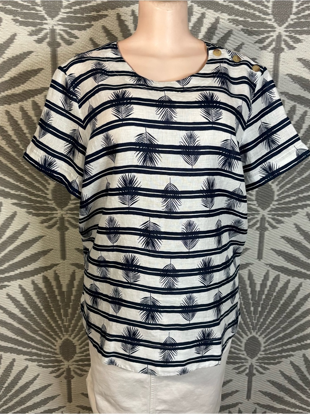 Lands’ End 100% Linen Palm Leaf Nautical Stripe Top Size Large